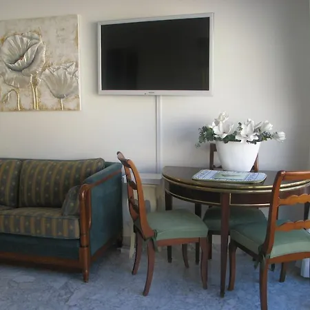 Studio Albert 1er * Mentona
